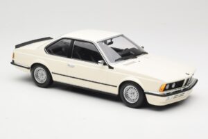 BMW 635 CSi E24 Biały Minichamps 1:18 155028102 Metal — zdjęcie 4 z 6