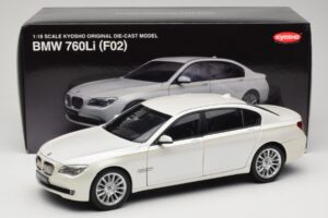 BMW 7 Series F02 760Li Brilliant White Kyosho 1:18 08783BRW Metal — zdjęcie 8 z 8