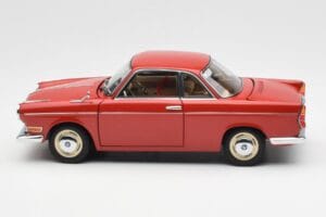 BMW 700 Sport Coupe Spanish Czerwony AUTOart 1:18 70652 Metal — zdjęcie 4 z 8