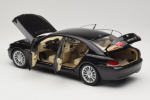 BMW 760Li E66 Individual Czarny Kyosho 1:18 08573RB Metal — zdjęcie 5 z 8
