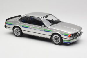 BMW Alpina B7 Turbo E24 Polaris Silver MCG 1:18 MCG18234 Metal — zdjęcie 4 z 6