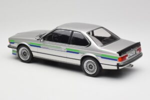 BMW Alpina B7 Turbo E24 Polaris Silver MCG 1:18 MCG18234 Metal — zdjęcie 5 z 6