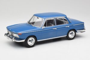 BMW 2000 Tilux E120 Caribe Niebieski MCG 1:18 MCG18291 Metal