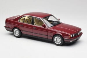 BMW 535i E34 Czerwony Minichamps 1:18 100024002 Metal — zdjęcie 6 z 8