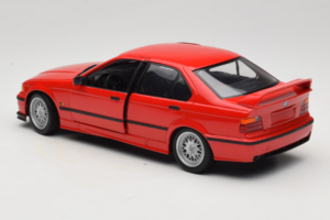 BMW 318is E36 Hellrot UT Models 1:18 180024302-R1 Metal — zdjęcie 7 z 8