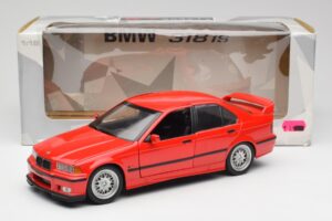 BMW 318is E36 Czerwony UT Models 1:18 180024302 Metal — zdjęcie 8 z 8
