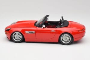 BMW Z8 E52 Czerwony Bburago 1:18 Z8001 Metal — zdjęcie 4 z 8