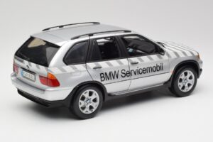 BMW X5 E53 3.0d Service Mobil Kyosho 1:18 80430305646 Metal — zdjęcie 3 z 8