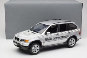 BMW X5 E53 3.0d Service Mobil Kyosho 1:18 80430305646 Metal — zdjęcie 8 z 8