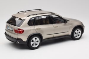 BMW X5 E70 4.8i Platinum Brązowy Metalik Kyosho 1:18 80430413413 Metal — zdjęcie 3 z 8