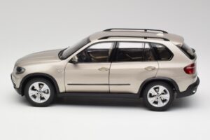 BMW X5 E70 4.8i Platinum Brązowy Metalik Kyosho 1:18 80430413413 Metal — zdjęcie 4 z 8