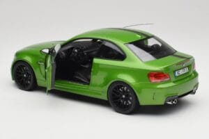 BMW 1 Series E82 Coupe Taiga Green Metallic Minichamps 1:18 110020024 Metal — zdjęcie 5 z 8