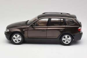 BMW X3 E83 3.0d Ciemny Brązowy Metalik Kyosho 1:18 80430300736 Metal — zdjęcie 4 z 8