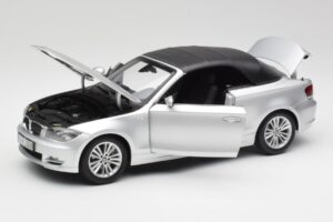 BMW 135i E88 Kabriolet Titan Srebrny Kyosho 1:18 80430427021 Metal — zdjęcie 2 z 8