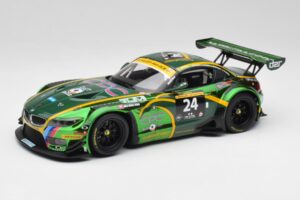 BMW Z4 E89 GT3 #24 Saudi Falcons K. Al Faisal / A. Binladen Dubai 24 Hours 2013 Minichamps 1:18 151132324 Metal