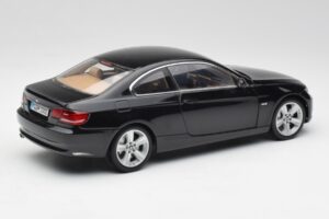 BMW 3 E92 Coupe Czarny Kyosho 1:18 80430407222 Metal — zdjęcie 3 z 8