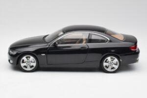 BMW 3 E92 Coupe Czarny Kyosho 1:18 80430407222 Metal — zdjęcie 4 z 8