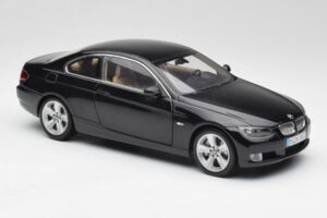 BMW 3 E92 Coupe Czarny Kyosho 1:18 80430407222 Metal — zdjęcie 6 z 8