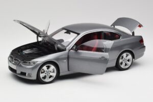 BMW 330i E92 Coupe Szary Metalik Kyosho 1:18 80430407220 Metal — zdjęcie 2 z 8