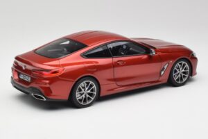 BMW M850i G15 Pomarańczowy Metallic Norev 1:18 183285 Metal — zdjęcie 3 z 8