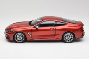 BMW M850i G15 Pomarańczowy Metallic Norev 1:18 183285 Metal — zdjęcie 4 z 8