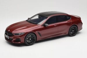 BMW M850i G15 M Performance Melbourne Red Metallic GT Spirit 1:18 GT493 Żywica