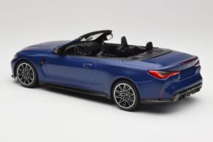 BMW M4 G82 Kabriolet Frozen Portimao Blue Minichamps 1:18 155021030 Metal — zdjęcie 5 z 6