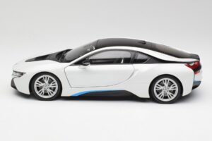 BMW i8 Crystal Biały Paragon 1:18 80432336841 Metal — zdjęcie 4 z 8