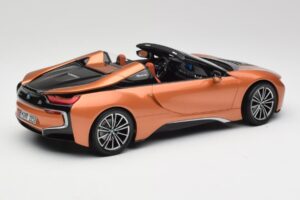 BMW i8 Roadster E-Miedziany Minichamps 1:18 80432454784 Metal — zdjęcie 2 z 6