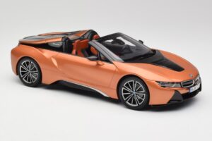 BMW i8 Roadster E-Miedziany Minichamps 1:18 80432454784 Metal — zdjęcie 4 z 6