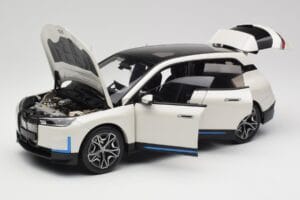 BMW iX Alpine White Minichamps 1:18 110023102 Metal — zdjęcie 2 z 8