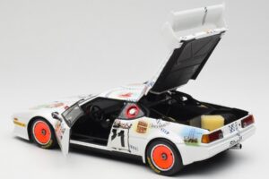 BMW M1 #83 Danner Bayern C. Danner / L. Oberndorfer 24 Hours of Le Mans 1981 Minichamps 1:18 80430306592 Metal — zdjęcie 5 z 8