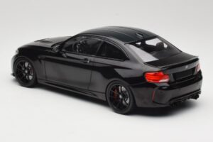 BMW M2 CS F87 Czarny Metallic z czarnymi felgami Minichamps 1:18 155021026 Metal — zdjęcie 5 z 6