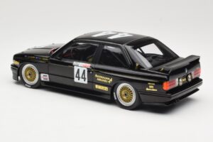 BMW M3 E30 JPS Team BMW #44 J. Richards / T. Longhurst Class Winners Bathurst 1000 1987 Minichamps 1:18 155872044 Metal — zdjęcie 5 z 6