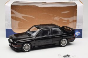 BMW M3 E30 Sport Evo Czarny Solido 1:18 S1801501 Metal — zdjęcie 8 z 8