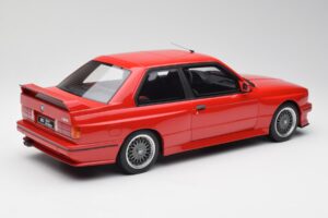 BMW M3 E30 Sport Evolution Czerwony Otto 1:12 G033 Żywica — zdjęcie 2 z 6