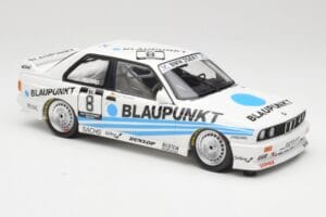 BMW M3 E30 Team Schnitzer #8 O. Manthey DTM 1988 Minichamps 1:18 155882008 Metal — zdjęcie 4 z 6