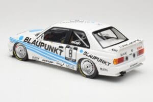 BMW M3 E30 Team Schnitzer #8 O. Manthey DTM 1988 Minichamps 1:18 155882008 Metal — zdjęcie 5 z 6