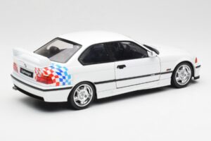 BMW M3 E36 Lightweight Biały Solido 1:18 S1803903 Metal — zdjęcie 3 z 8