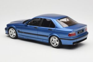 BMW M3 E36 Sedan Niebieski Otto 1:18 OT1082 Żywica — zdjęcie 5 z 6