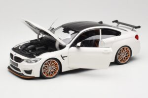 BMW M4 F82 GTS Alpine White Minichamps 1:18 110025221 Metal — zdjęcie 2 z 8