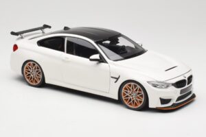 BMW M4 F82 GTS Alpine White Minichamps 1:18 110025221 Metal — zdjęcie 6 z 8
