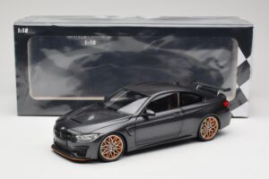 BMW M4 F82 GTS Mineral Grey Metallic Minichamps 1:18 110025222 Metal — zdjęcie 8 z 8
