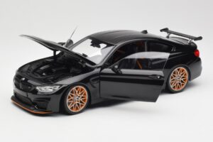 BMW M4 F82 GTS Sapphire Black Metallic Minichamps 1:18 110025220 Metal — zdjęcie 2 z 8