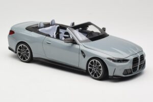 BMW M4 G83 Kabriolet Grey Metallic Minichamps 1:18 110021032 Metal — zdjęcie 6 z 8