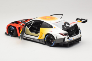 BMW M4 GT3 #72 D. Harper / M. Hesse / C. Weerts BMW M Team RMG 24 Hours of Nurburgring 2024 Minichamps 1:18 113242072 Metal — zdjęcie 5 z 8