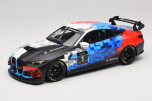 BMW M4 GT4 #1 Presentation 2024 Otto 1:18 OT1125 Żywica