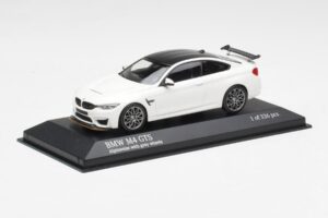 BMW M4 GTS F82 Biały Z Szarymi Felgami Minichamps 1:43 410025221 Metal — zdjęcie 2 z 4