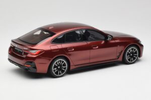 BMW M440i G26 Gran Coupe Aventurine Czerwony Otto 1:18 OT1075 Żywica — zdjęcie 2 z 6