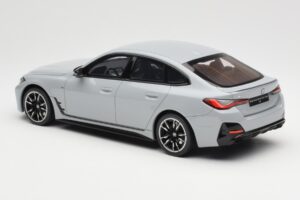 BMW M440i G26 Gran Coupe Brooklyn Szary Metaliczny Otto 1:18 OT454 Żywica — zdjęcie 5 z 6